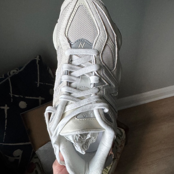 New Balance 9060 Seasalt Moonbeam NIB - Picture 7 of 11